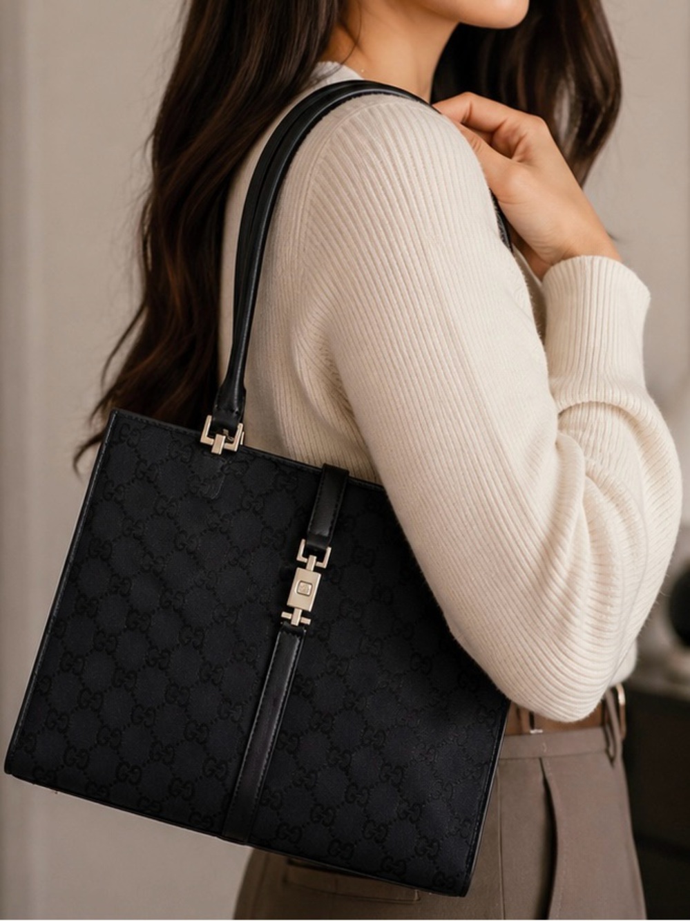 Vintage Gucci Jackie Black GG Monogram